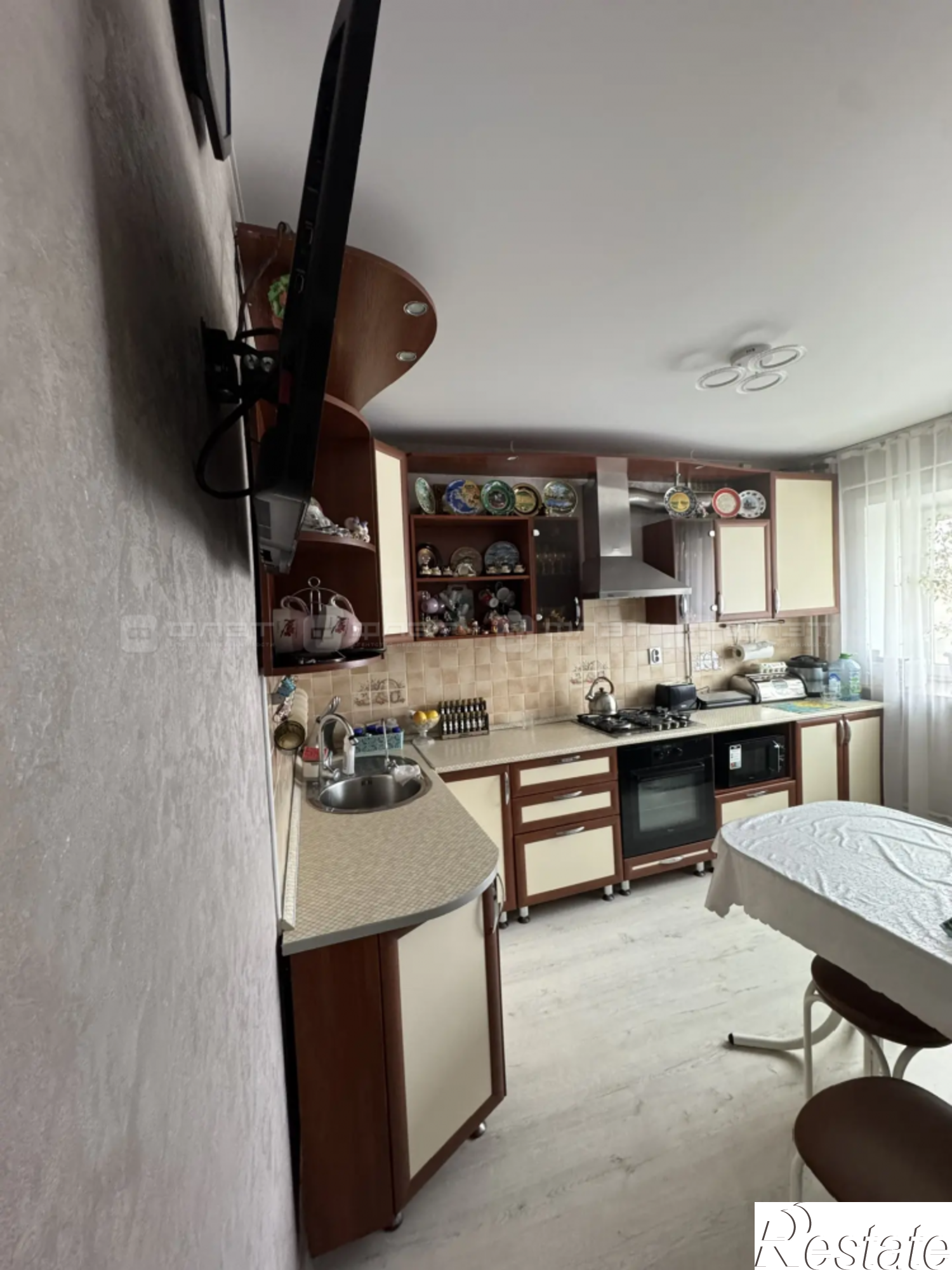 Купить квартиру за 5 500 000 рублей на ул. Комарова, дом 5