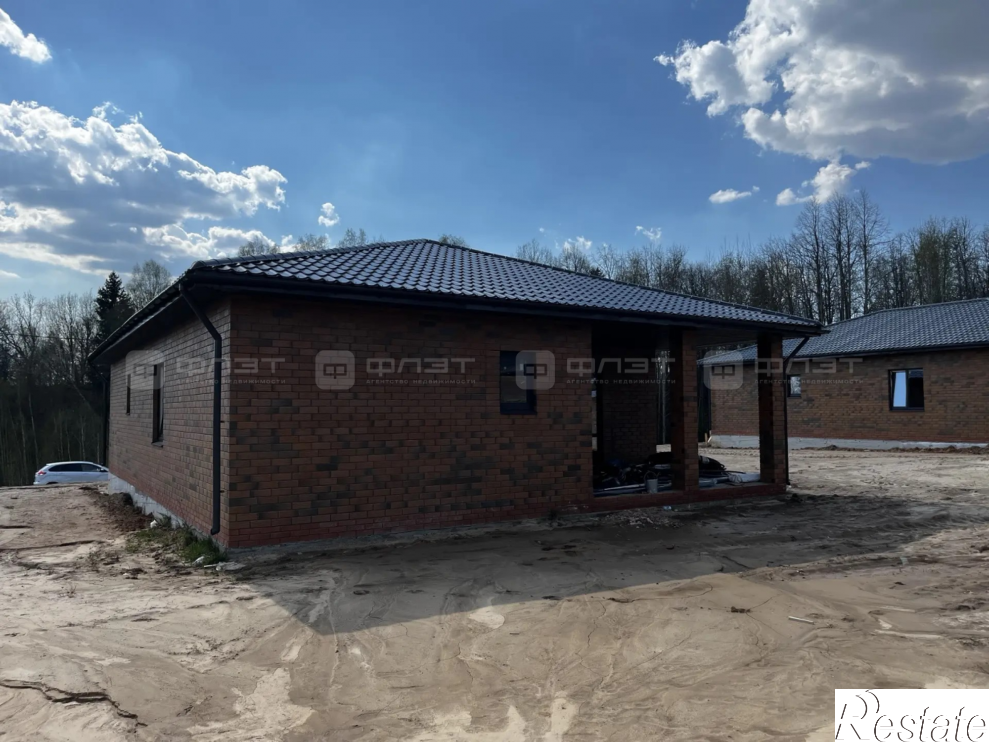 Купить дачу, дом, коттедж за 9 200 000 рублей на ул. 2-я Северная, дом 208