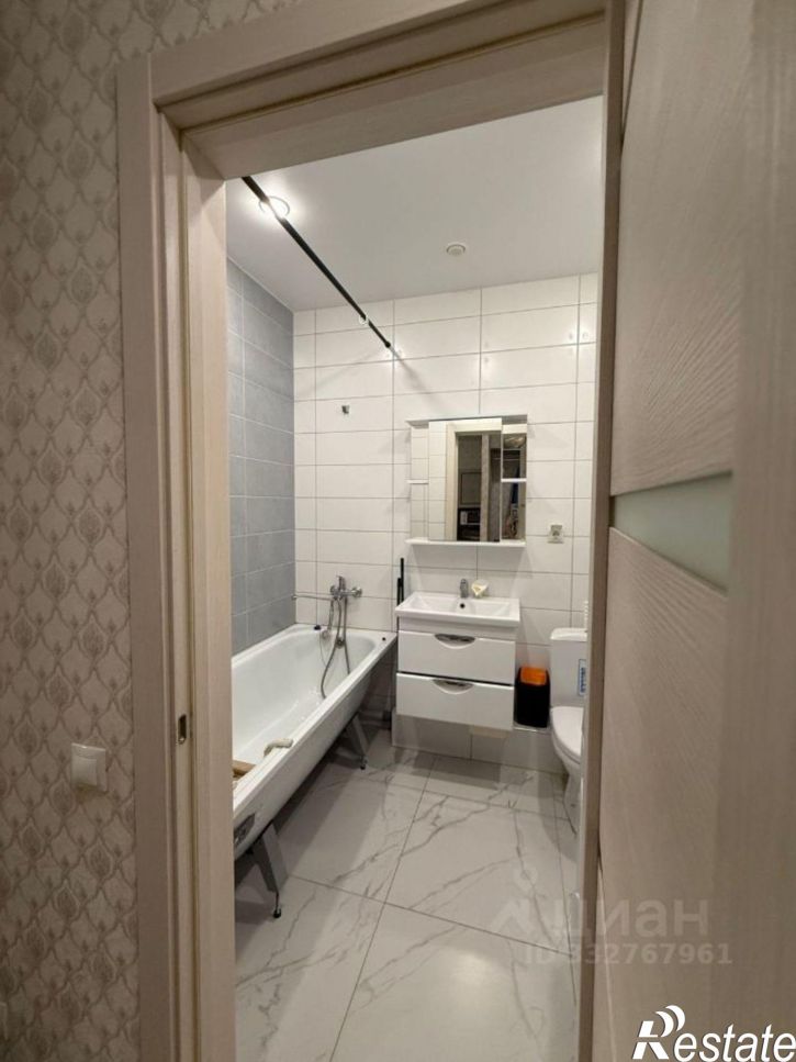 2-комн квартира Казань, улица Умырзая, 14