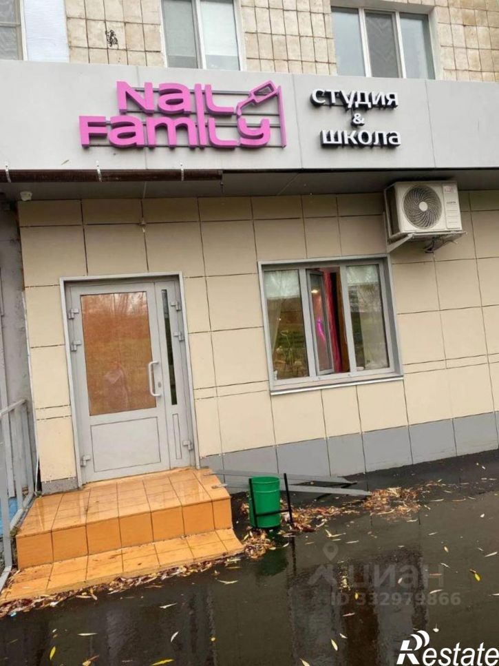 Торговое помещение Казань, улица Серова, 17