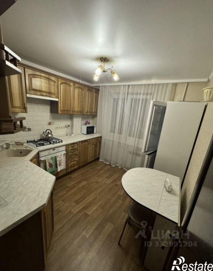 3-комн квартира пр-кт Строителей, 35,  д. 35