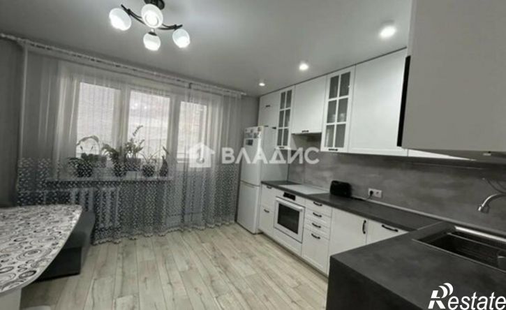 3-комн квартира Республика Татарстан (Татарстан), Нижнекамск, проспект Мира, 109