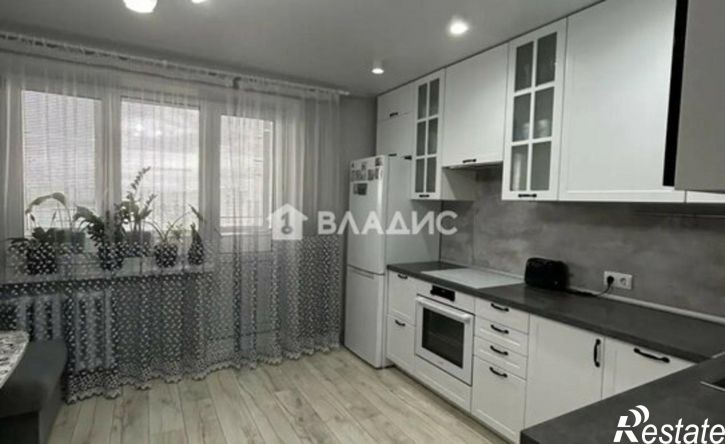 3-комн квартира Республика Татарстан (Татарстан), Нижнекамск, проспект Мира, 109