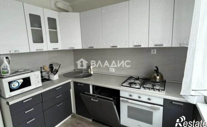 2-комн квартира Республика Татарстан (Татарстан), Нижнекамск, проспект Мира, 105