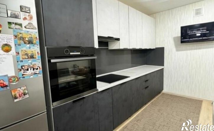 3-комн квартира Республика Татарстан (Татарстан), Зеленодольск, проспект Строителей, 12