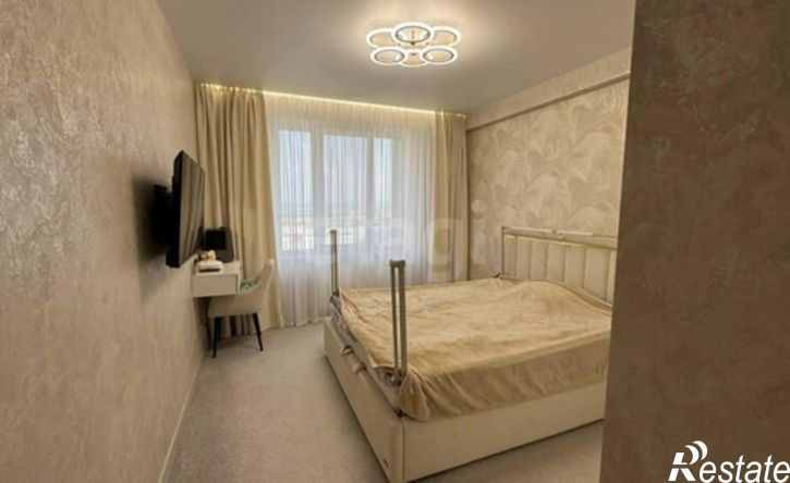 2-комн квартира Республика Татарстан (Татарстан), Набережные Челны, улица Шамиля Усманова, 3Б