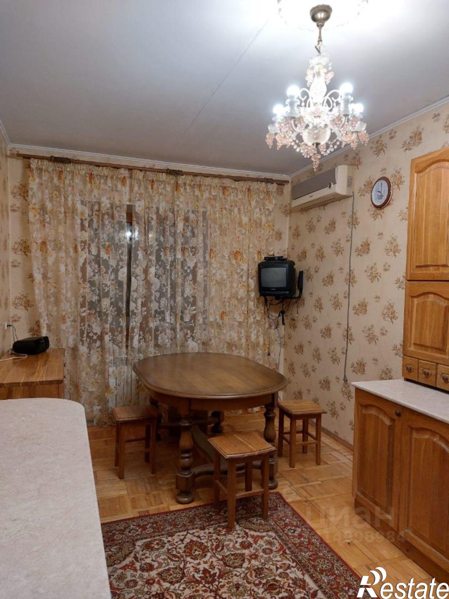 Сдать дачу, дом, коттедж за 89 000 рублей на Зеленодольск