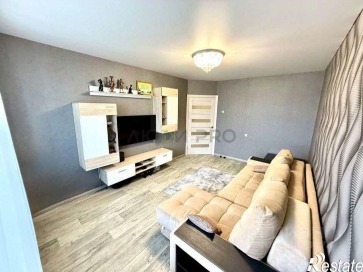 2-комн квартира улица Раскольникова,дом 33