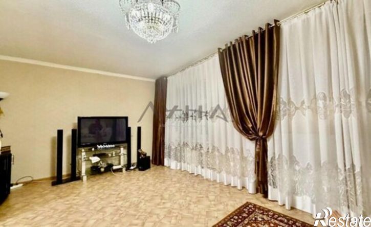 3-комн квартира Республика Татарстан (Татарстан), Набережные Челны, улица Академика Королёва, 14/70