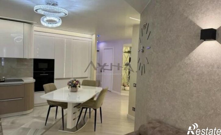 3-комн квартира Республика Татарстан (Татарстан), Набережные Челны, проспект Вахитова, 54Г