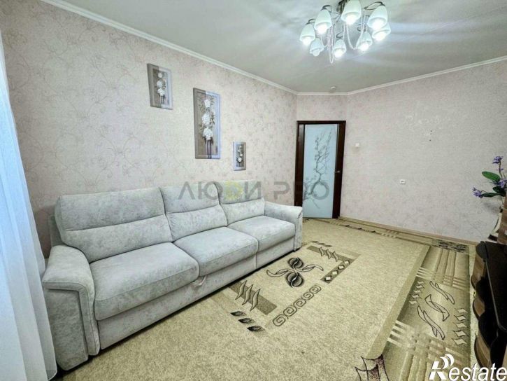3-комн квартира улица Раскольникова,дом 23