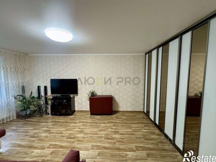 3-комн квартира Шишкинский б-р,дом 7