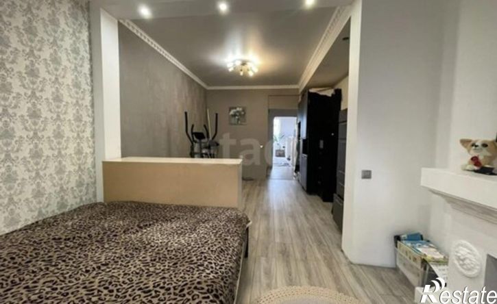 3-комн квартира Республика Татарстан (Татарстан), Казань, улица Мидхата Булатова, 5