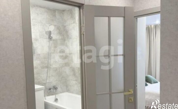 2-комн квартира Республика Татарстан (Татарстан), Набережные Челны, улица Шамиля Усманова, 136/47