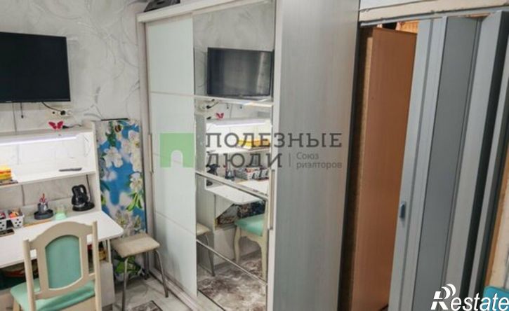 2-комн квартира ул Космонавтов, 1,  д. 1