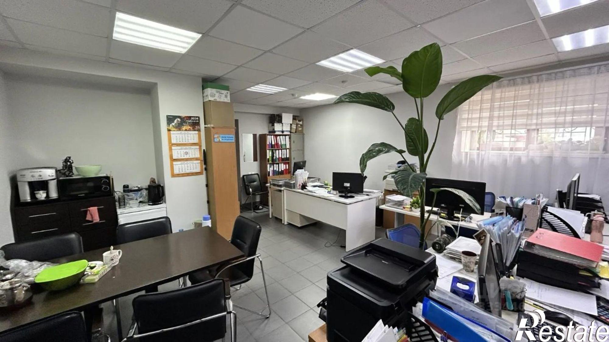 Сдать офис, помещение под офис за 112 542 рублей на Казань