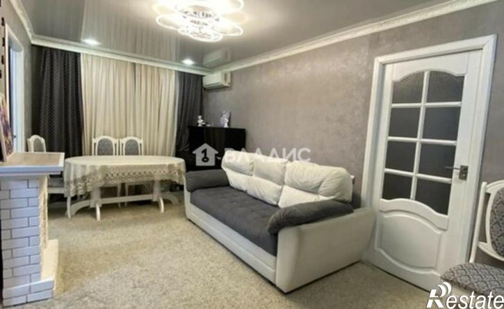 4-комн квартира Республика Татарстан (Татарстан), Зеленодольск, улица Татарстан, 30