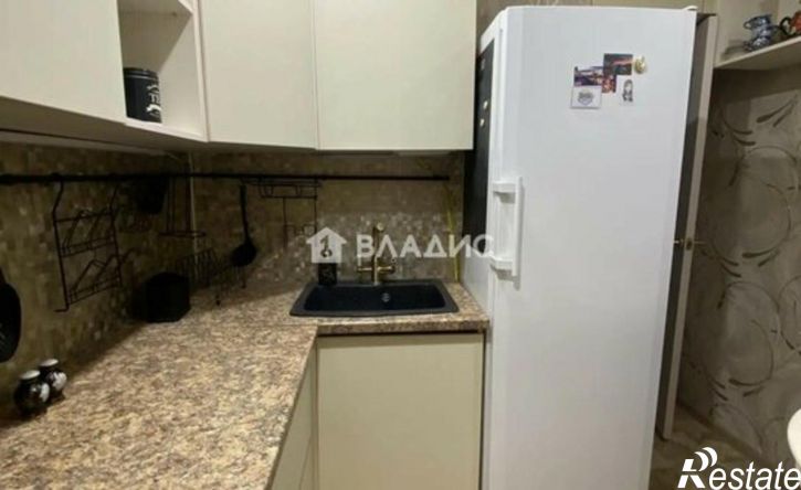 4-комн квартира Республика Татарстан (Татарстан), Зеленодольск, улица Татарстан, 30