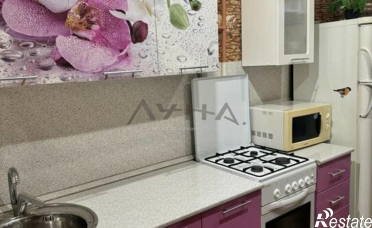 2-комн квартира Республика Татарстан (Татарстан), Набережные Челны, улица Шамиля Усманова, 136/47