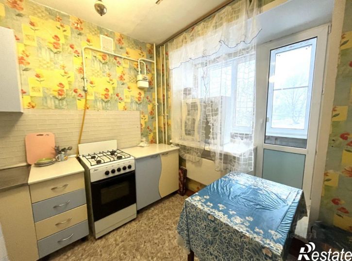 1-комн квартира улица Комарова, 16,  д. 16