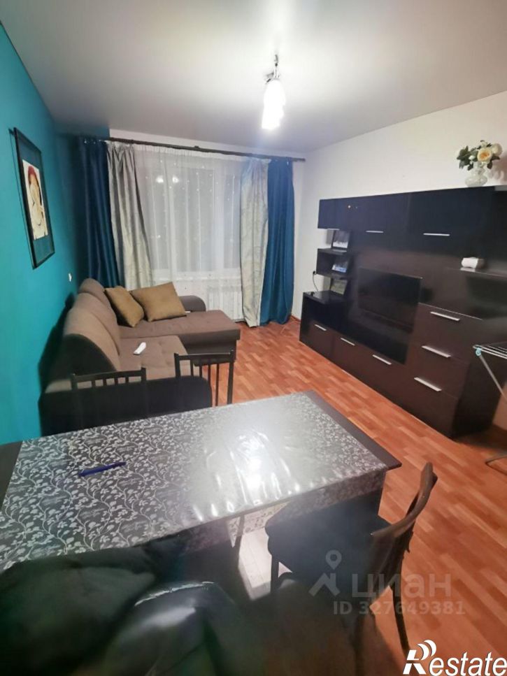 3-комн квартира улица Декабристов, 110,  д. 110