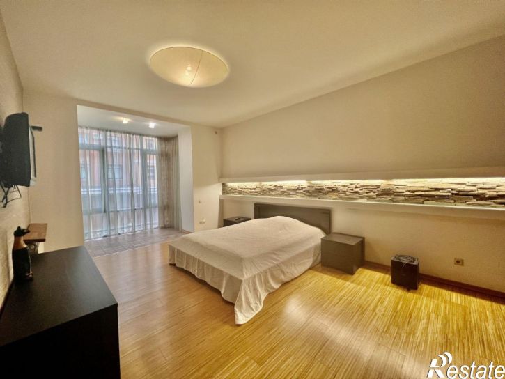 4-комн квартира Чистопольская улица, 20Б,  д. 20Б