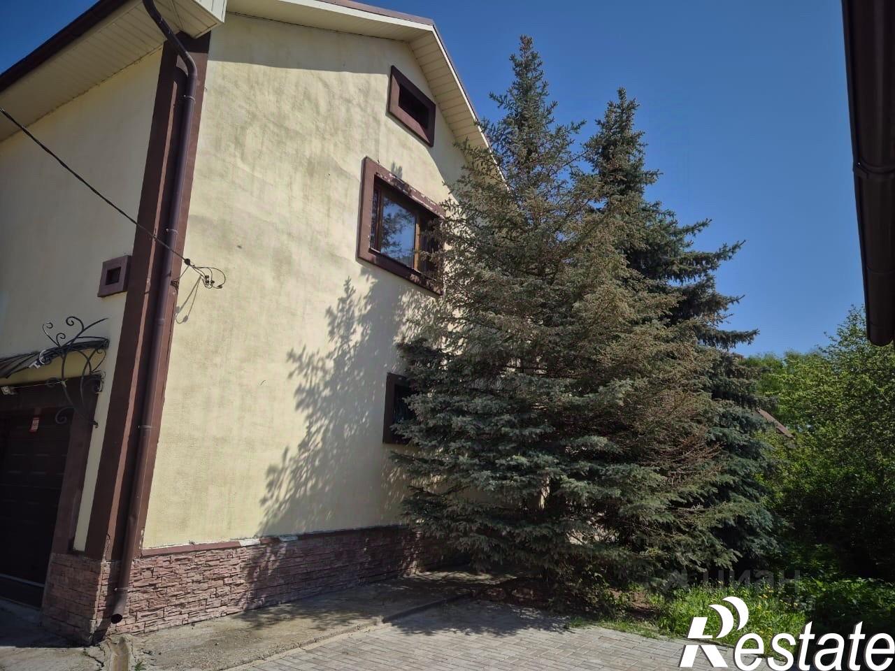 Купить дачу, дом, коттедж за 26 000 000 рублей на Интернатная улица, 18