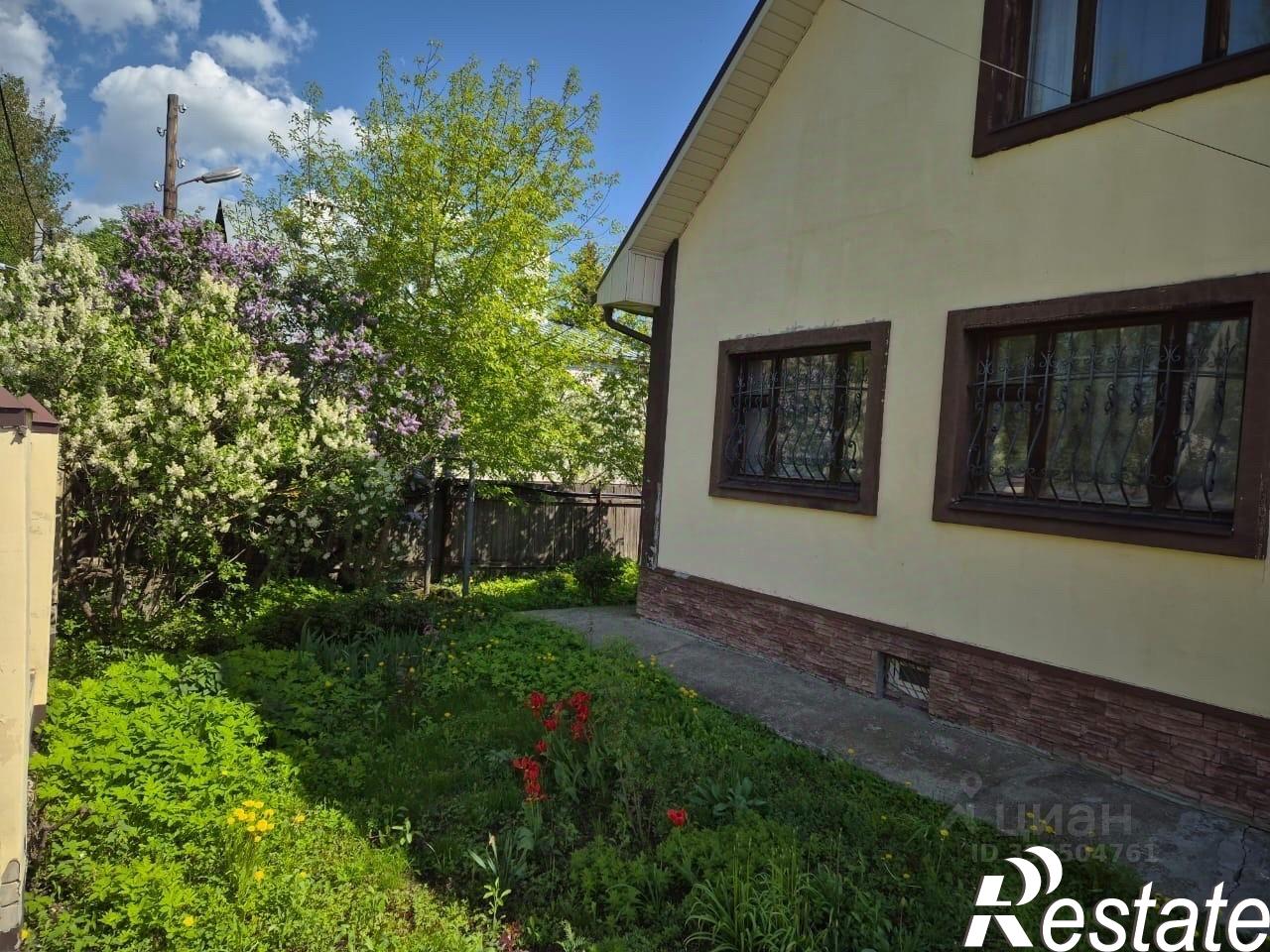 Купить дачу, дом, коттедж за 26 000 000 рублей на Интернатная улица, 18