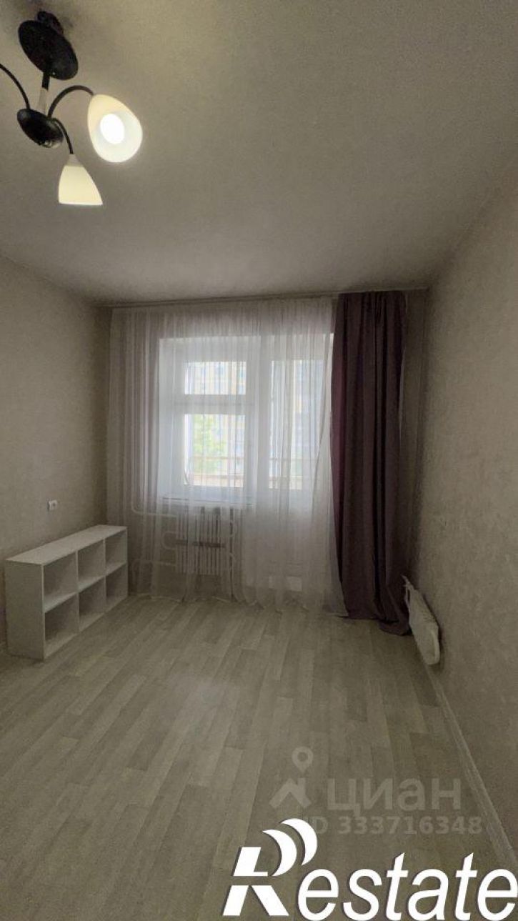 1-комн квартира улица Академика Глушко, 1,  д. 1