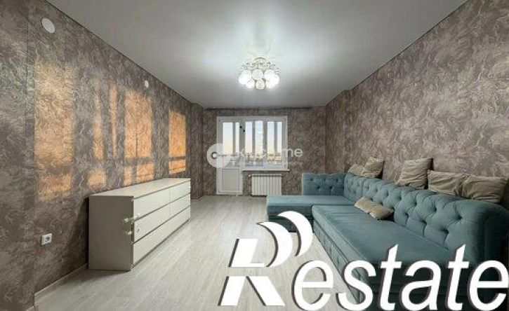 2-комн квартира улица Андрея Адо, 13Б,  д. 13Б