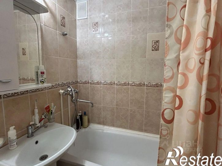 1-комн квартира улица Адоратского, 36В,  д. 36В