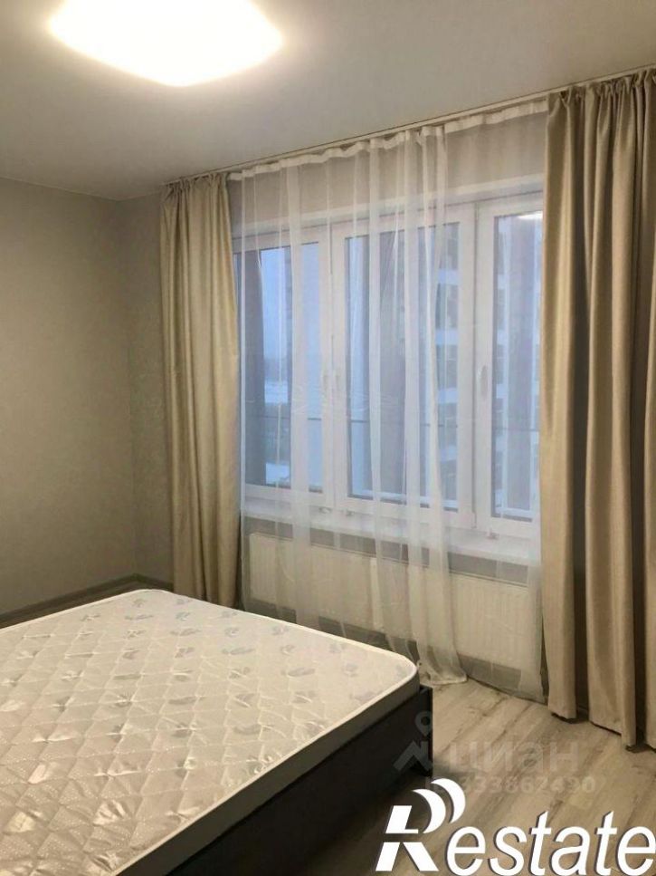 3-комн квартира улица Новаторов, 8А,  д. 8А