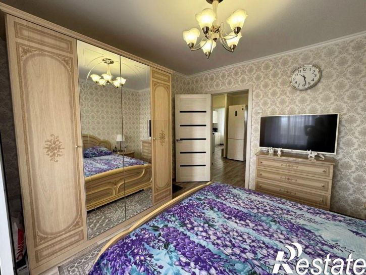 3-комн квартира проспект Химиков, 20,  д. 20