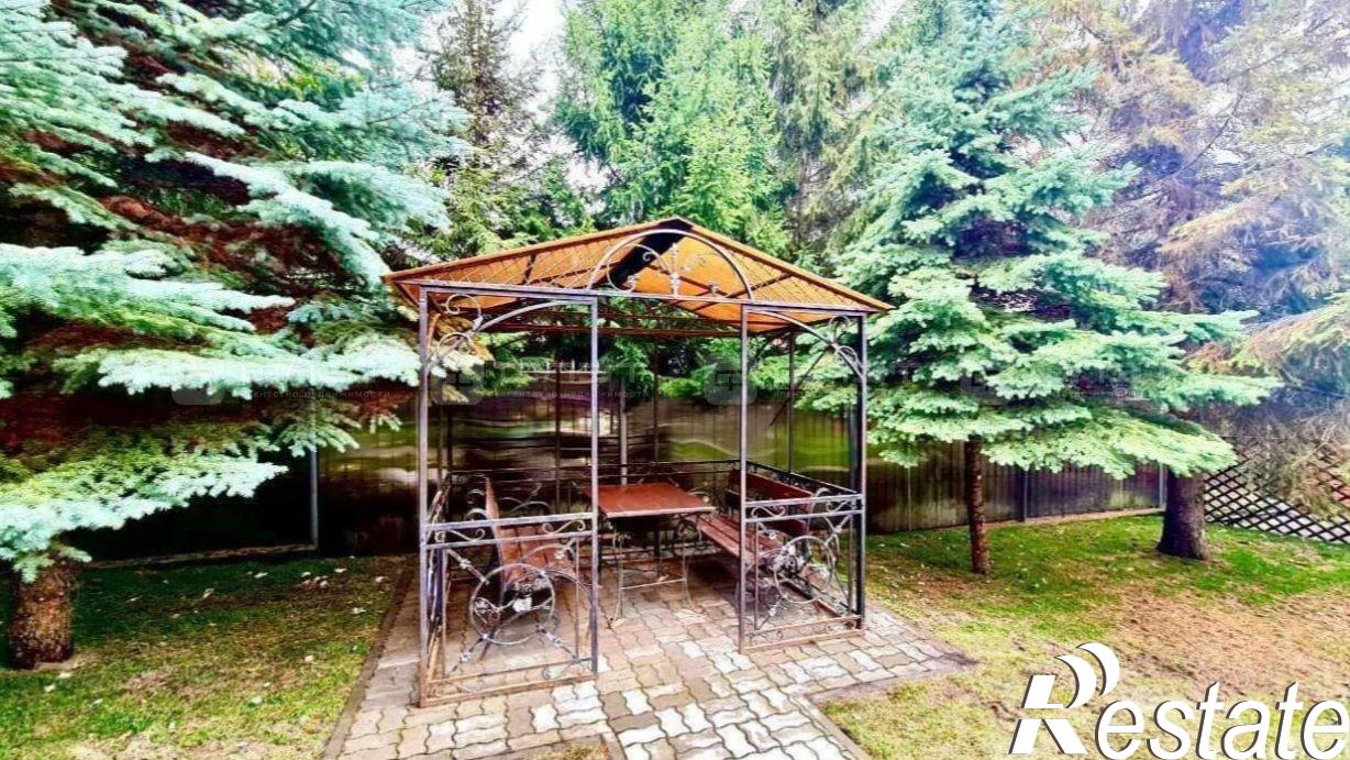 Купить дачу, дом, коттедж за 47 000 000 рублей на ул. Садовая