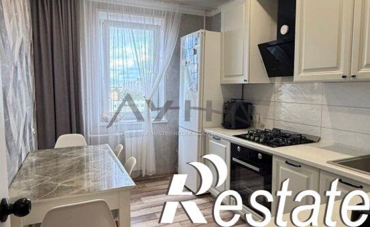 3-комн квартира Республика Татарстан (Татарстан), Набережные Челны, улица Шамиля Усманова, 2