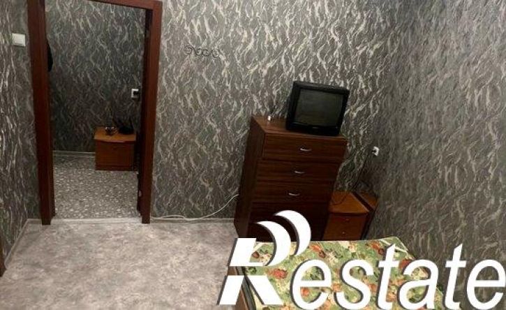 2-комн квартира улица Глазунова, 8 к2,  д. 8 к2
