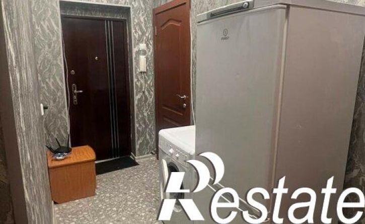 2-комн квартира улица Глазунова, 8 к2,  д. 8 к2