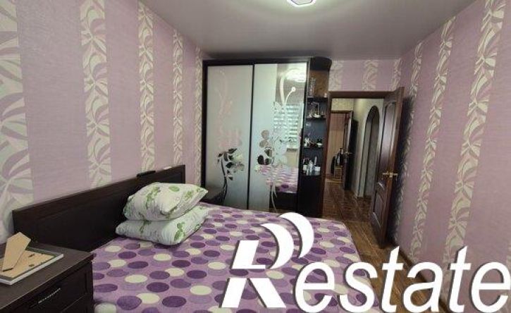3-комн квартира проспект Победы, 76,  д. 76