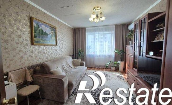 3-комн квартира проспект Победы, 76,  д. 76