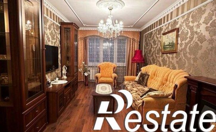 3-комн квартира улица Мусина, 74,  д. 74