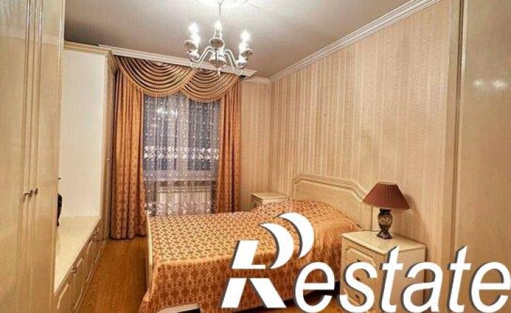 3-комн квартира улица Мусина, 74,  д. 74