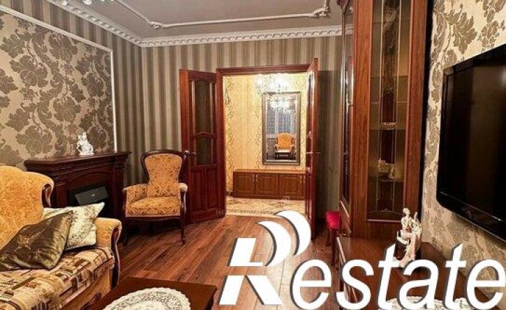 3-комн квартира улица Мусина, 74,  д. 74