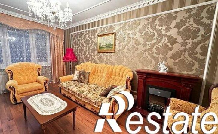 3-комн квартира улица Мусина, 74,  д. 74