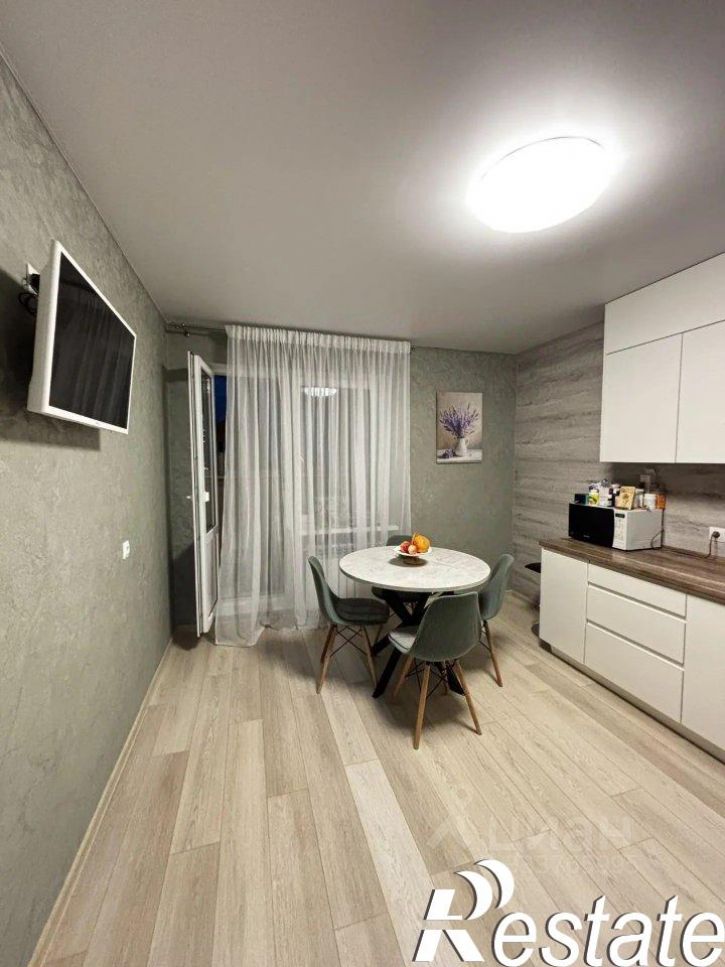 2-комн квартира улица Салиха Сайдашева, 19А,  д. 19А