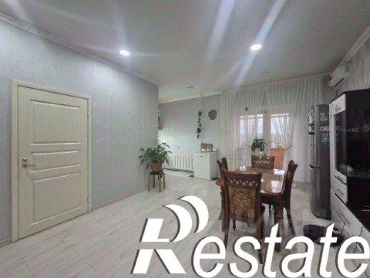 4-комн квартира улица Королёва, 20,  д. 20