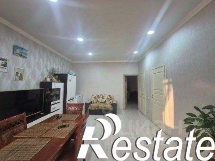 4-комн квартира улица Королёва, 20,  д. 20