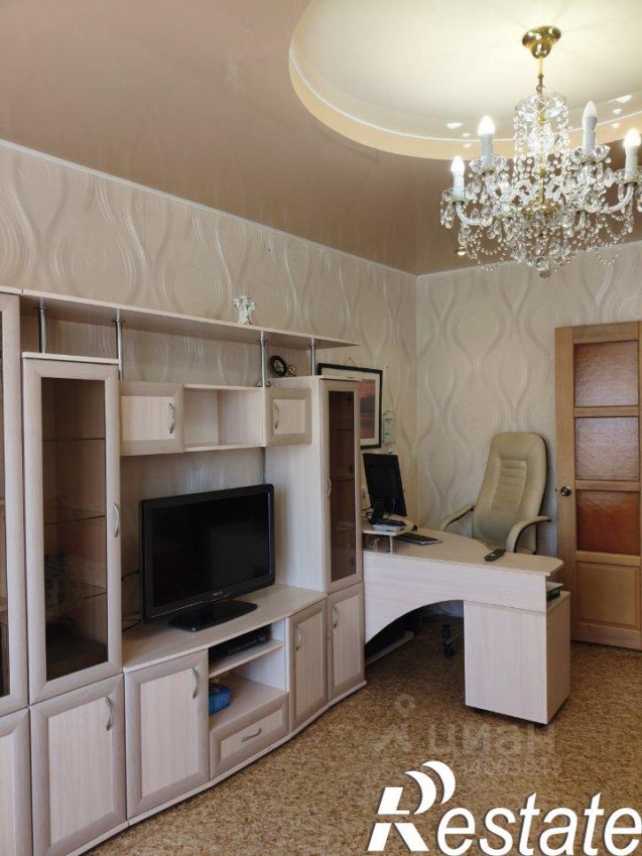 3-комн квартира улица Академика Глушко, 16А,  д. 16А
