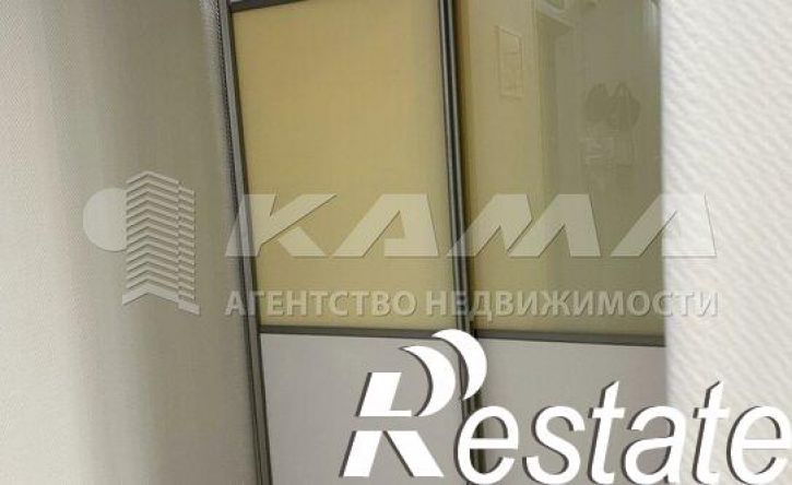 2-комн квартира Республика Татарстан (Татарстан), Набережные Челны, улица Шамиля Усманова, 108