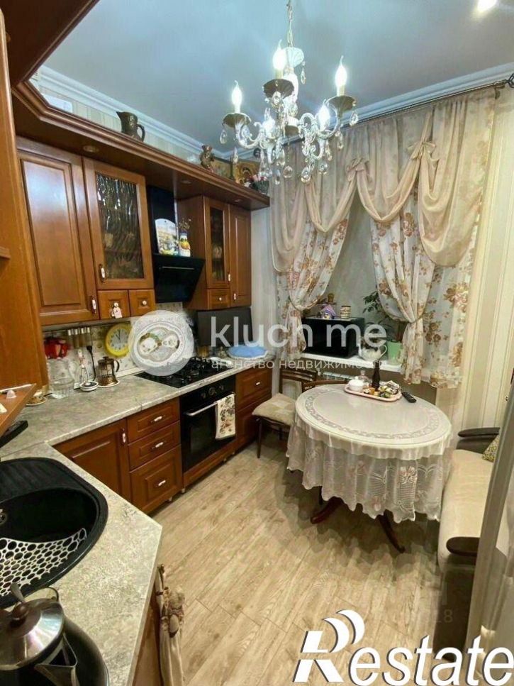 2-комн квартира улица Декабристов, 164,  д. 164