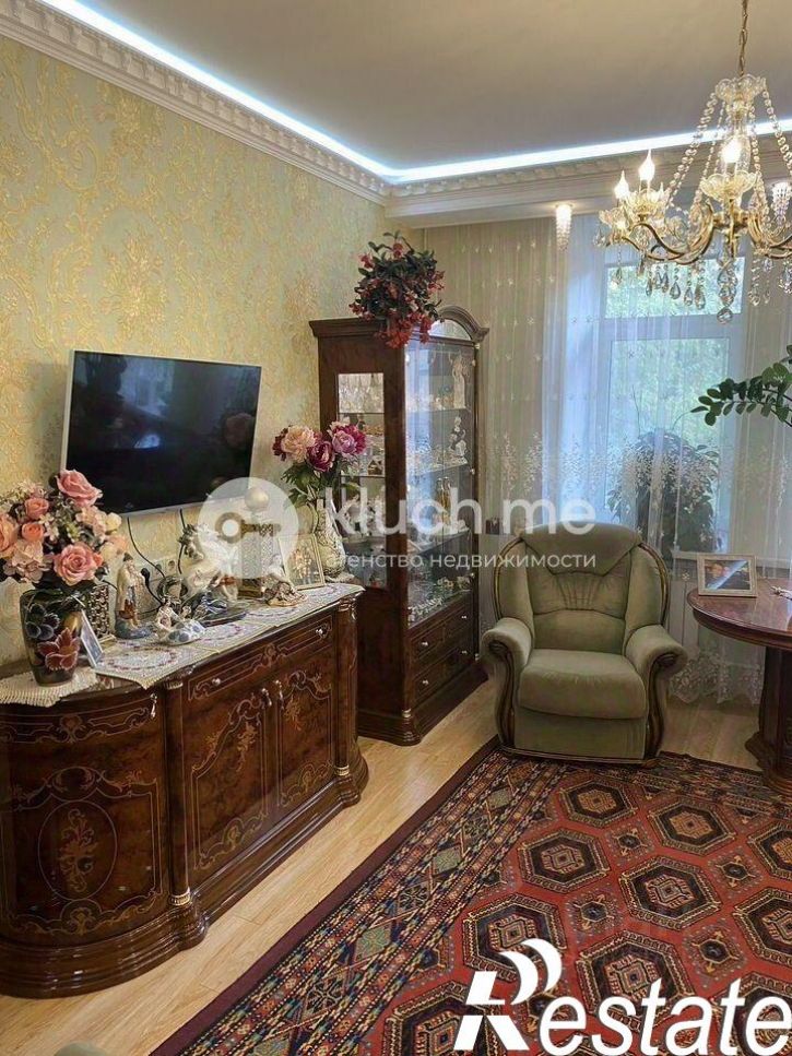 2-комн квартира улица Декабристов, 164,  д. 164